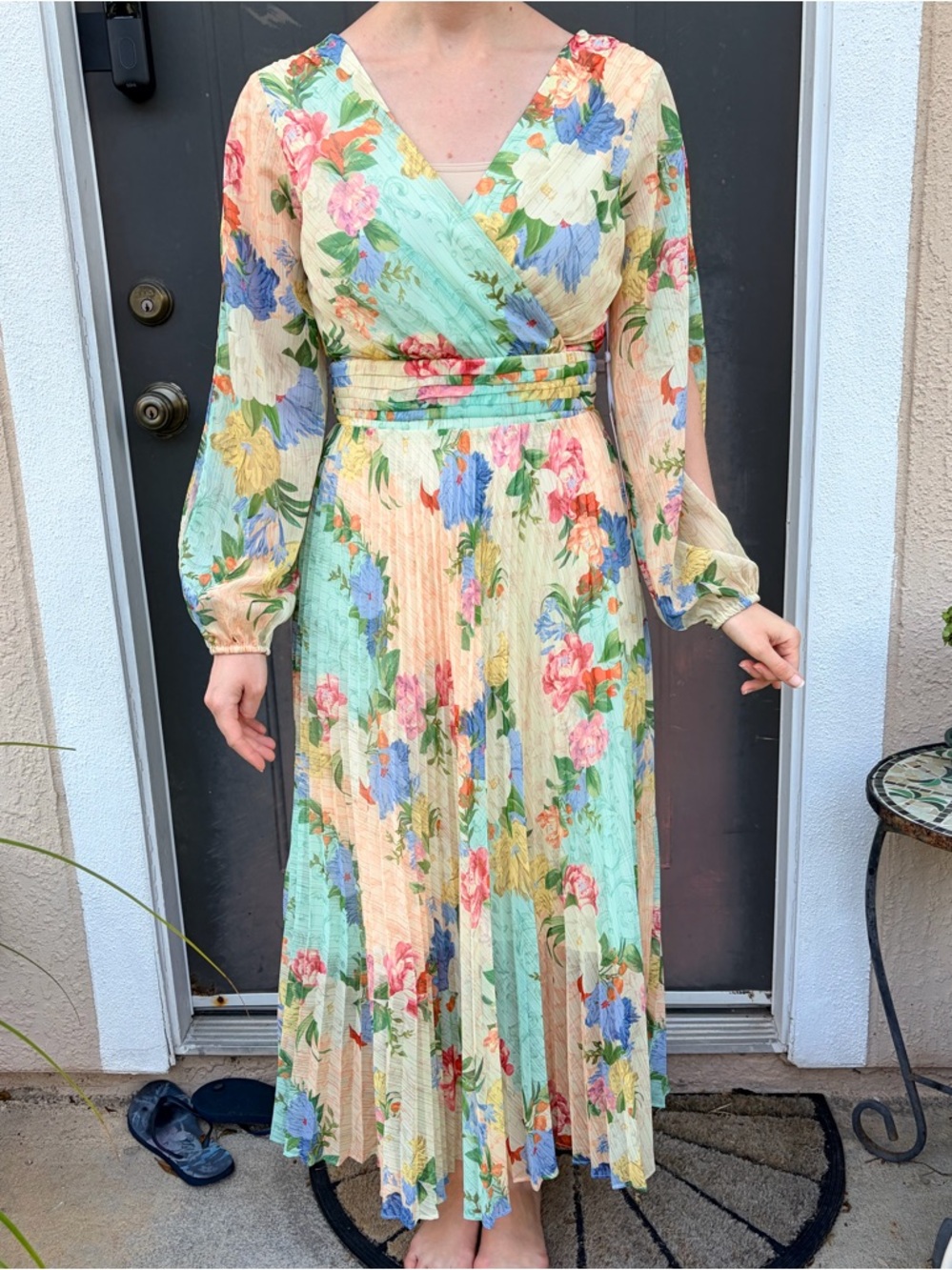 NWT Siena Pastel Floral Pleated V-Neck Midi Dress size 2 Fairy Dainty